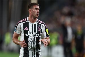 kaiyun-追哈德尔不顺!隆戈:米兰为弗拉霍维奇开出4年合同,年薪600万欧