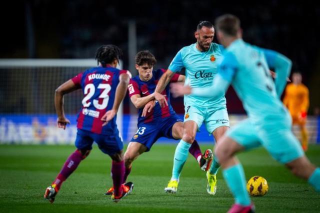 【人物】一前一后，亚马尔库巴西拯救巴萨