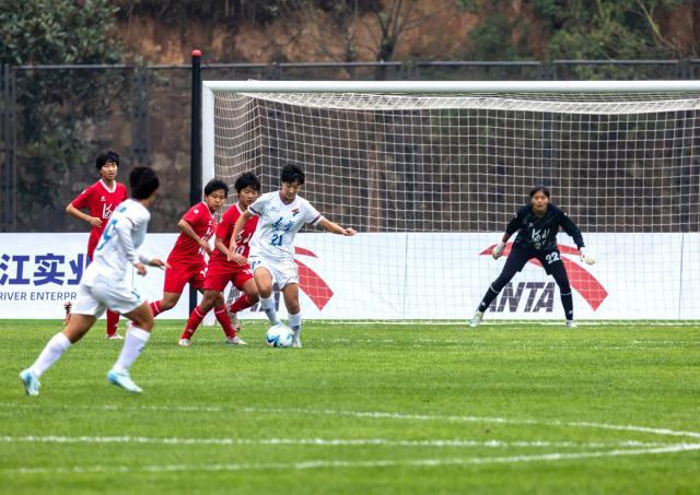 kaiyun-三大球运动会第四比赛日：上海女排鏖战3比2胜广东