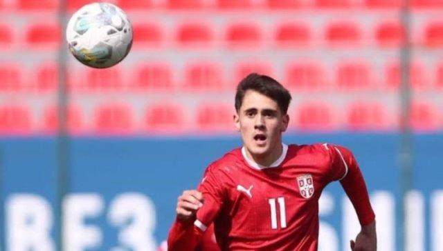 开云体育官网-【早报】天亮了？拉特克利夫13亿镑收购曼联25%股份！