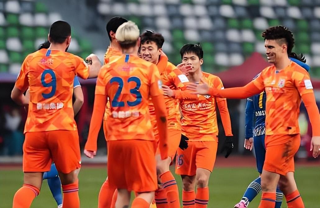 开云体育下载-意外！他成鲁能本赛季唯一能踢主力的95大牌青训国脚，引发热议