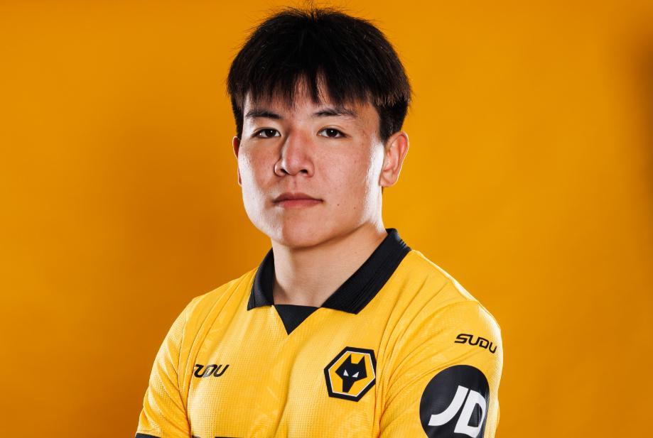 开云体育官网-2大新星去向已定！狼队官宣徐彬转会英甲，拜合拉木有望加盟蓉城